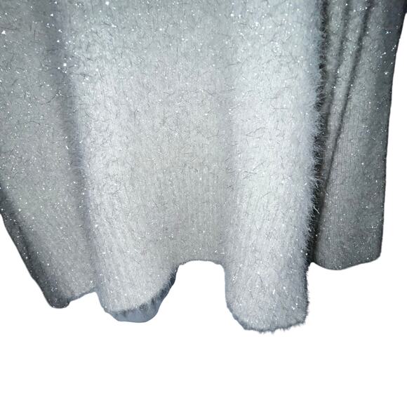 NWT DKNY Gray & Black Fuzzy Sweater – Size XL - Picture 5 of 6